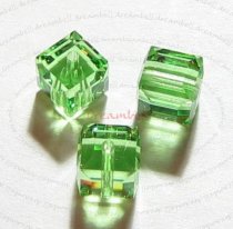 6x Swarovski Elements Crystal 5601 Clear Cube Bead Peidot 4mm