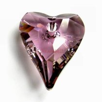 1x Swarovski Crystal 6240 Antique Pink Wild Heart Charm Pendant 17mm