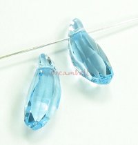 2x Swarovski Elements Crystal 5531 Aquiline Bead Pendant Aquamarine 18mm