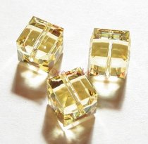 2x Swarovski Elements Crystal Cube Bead 5601 Jonquil 8mm